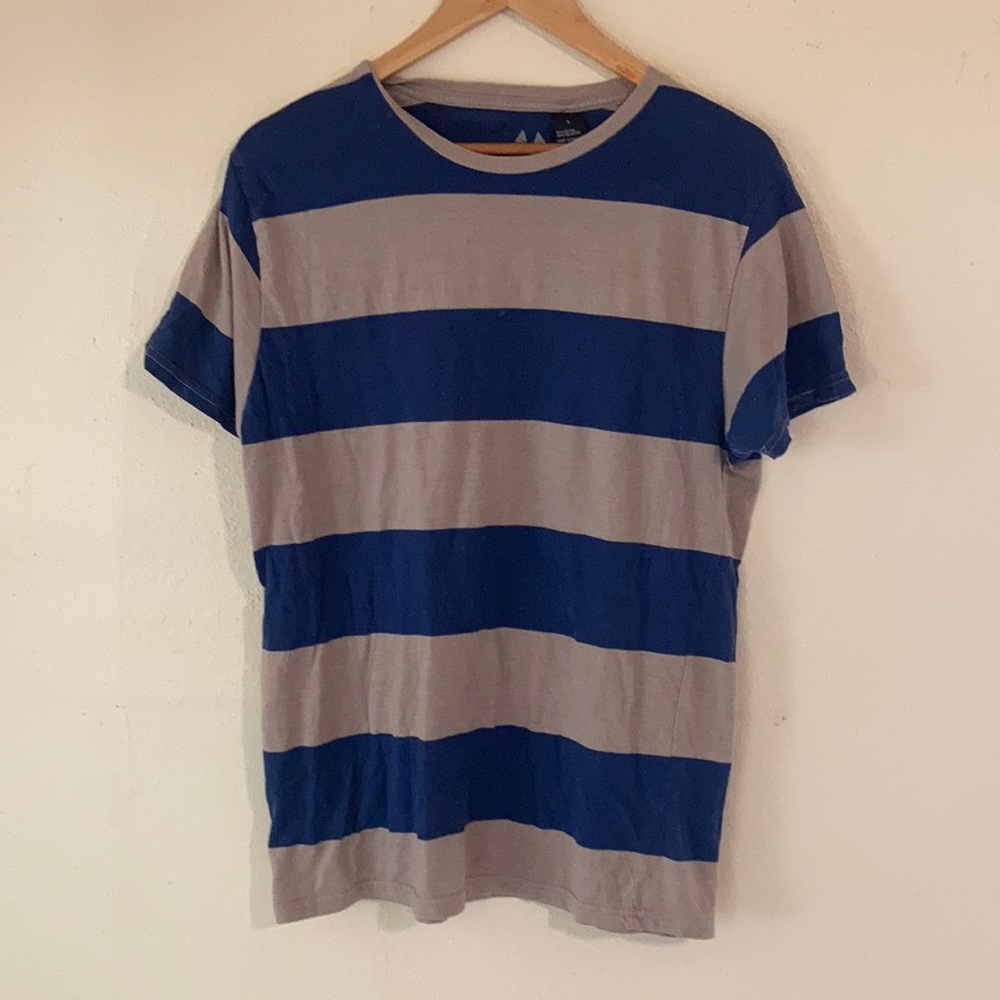 Blue and beige striped t-shirt